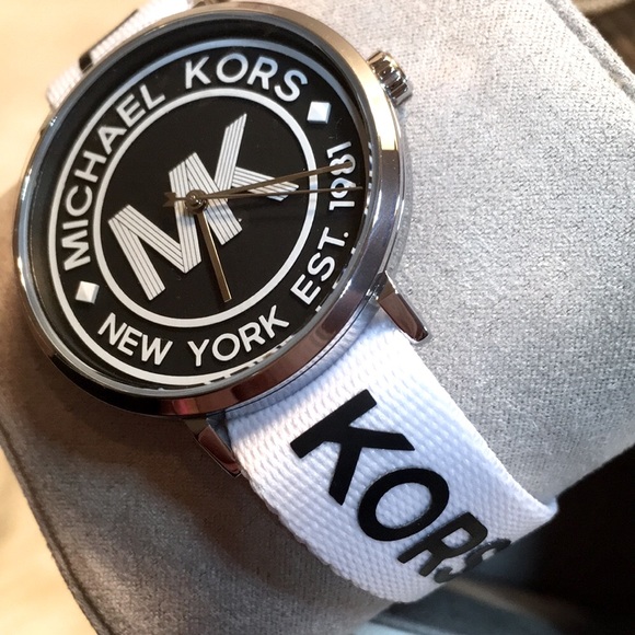 🖤🤍🖤MICHAEL KORS® UNISEX MK Logo Watch🖤🤍🖤 - Picture 5 of 12